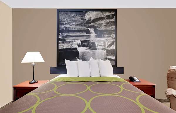  - Super 8 Hotel Ithaca