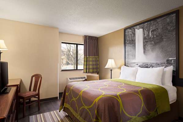  - Super 8 Hotel Ithaca