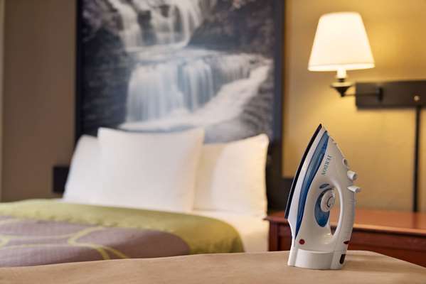  - Super 8 Hotel Ithaca