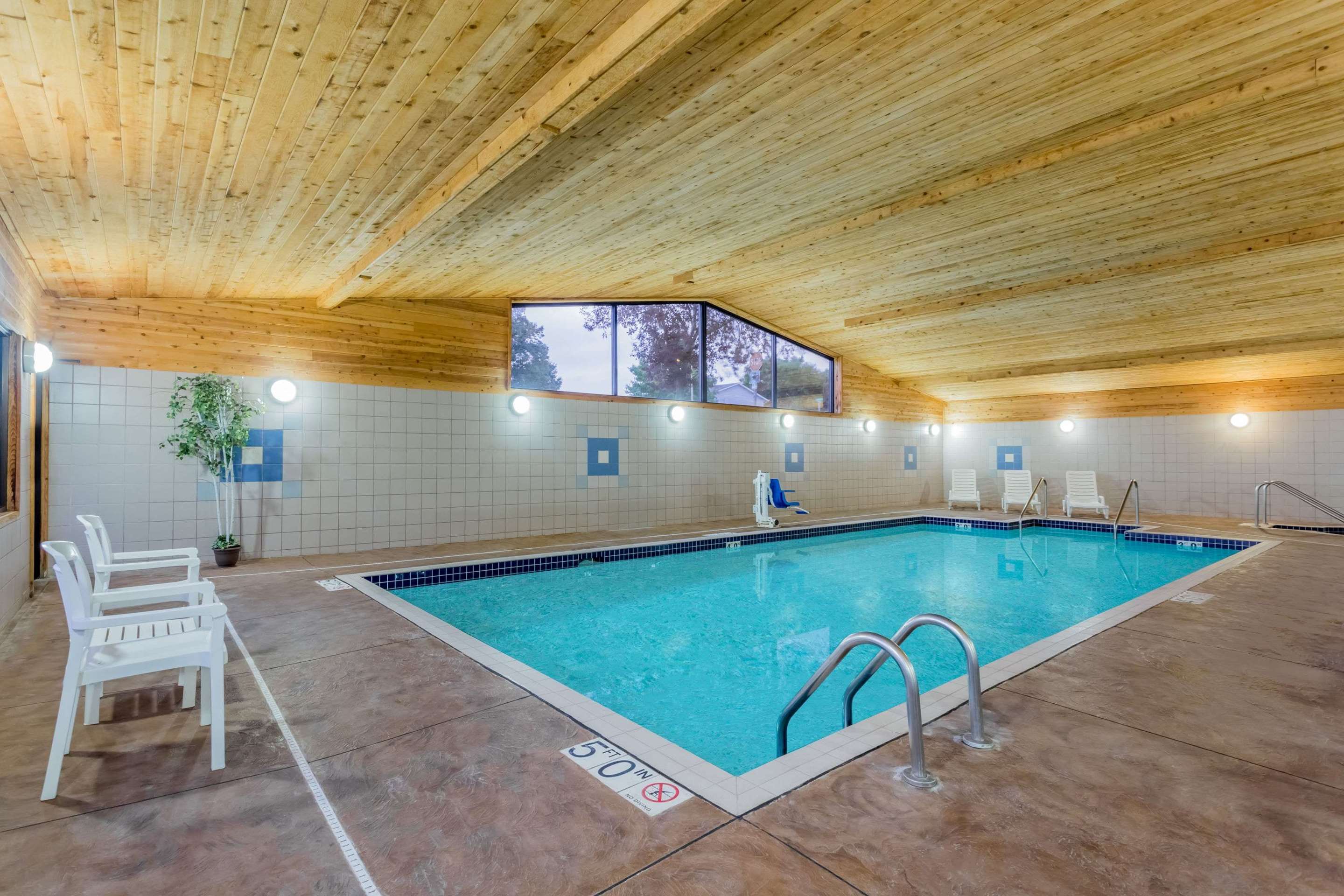 Pool | Super 8 by Wyndham Monroe WI