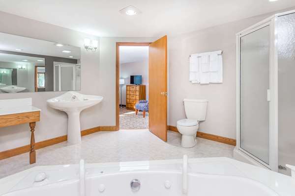  - Super 8 Hotel Platteville