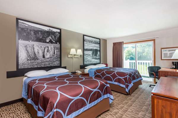  - Super 8 Hotel Platteville