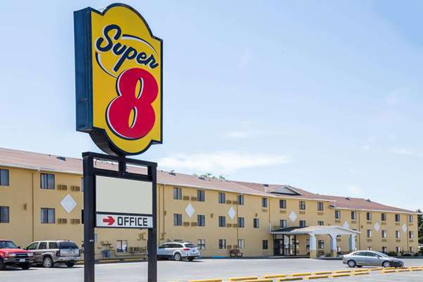 Exterior view - Super 8 Hotel Great Falls Downtown