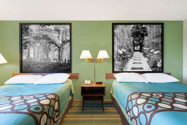  - Super 8 Hotel Hershey Area Harrisburg - I-283, Exit 2