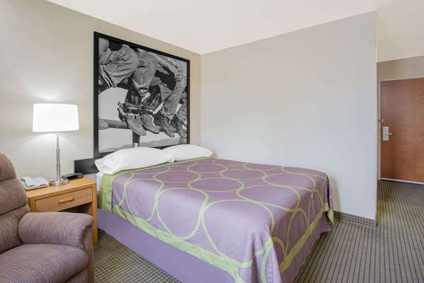  - Super 8 Hotel Havre