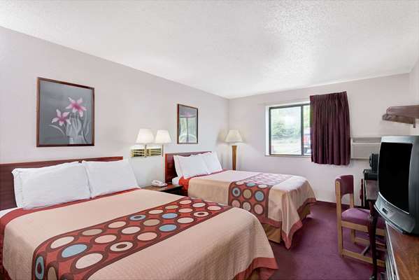  - Super 8 Hotel Waynesburg - I-79, Exit 14