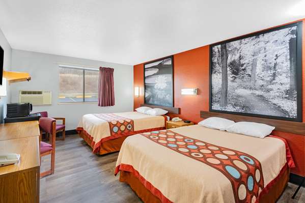  - Super 8 Hotel Waynesburg - I-79, Exit 14