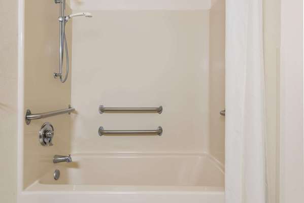  - Super 8 Motel Burnham