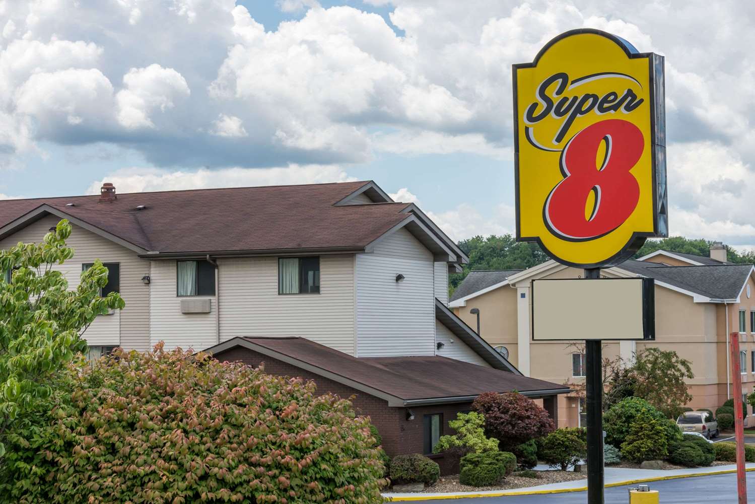 Super 8 Hotel New Stanton I70, Exit 57, PA See Discounts