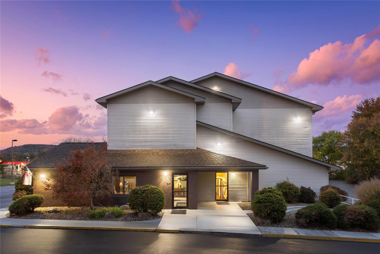Super 8 New Stanton