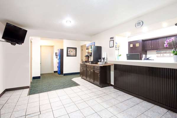  - Super 8 Hotel Pittsburgh Airport Moon Township