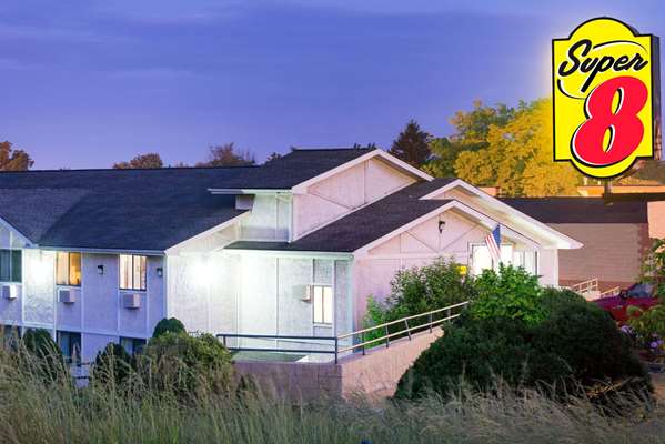 Exterior view - Super 8 Hotel Pittsburgh Airport Moon Township