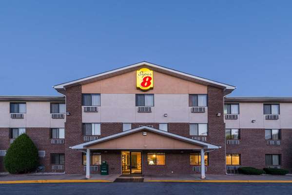 Exterior view - Super 8 Hotel Front Royal