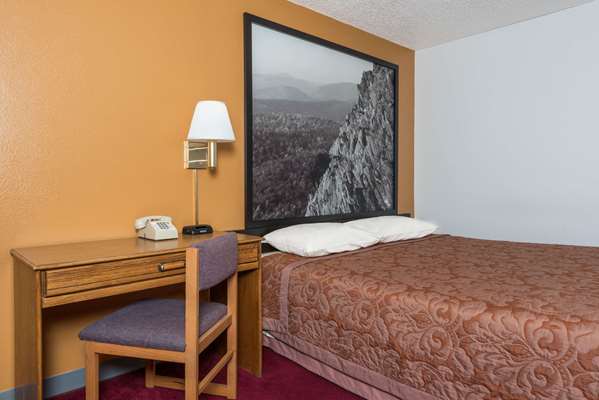  - Super 8 Hotel Front Royal