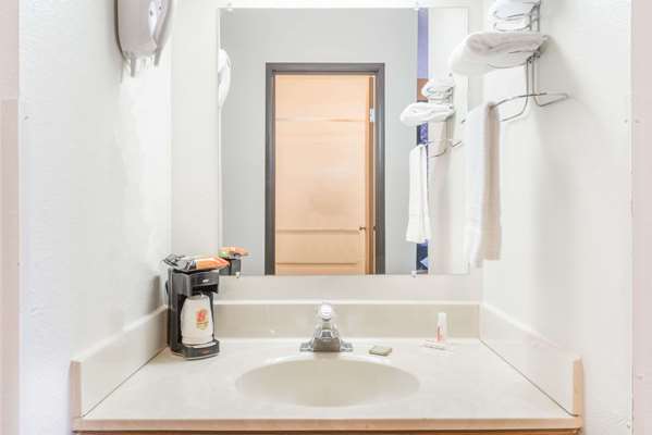  - Super 8 Hotel Front Royal