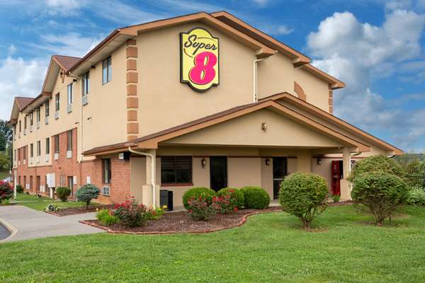 Exterior view - Super 8 Hotel Abingdon - I-81, Exit 17