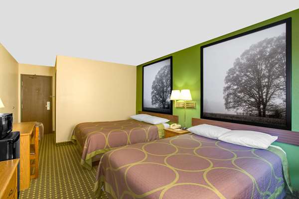  - Super 8 Hotel Radford