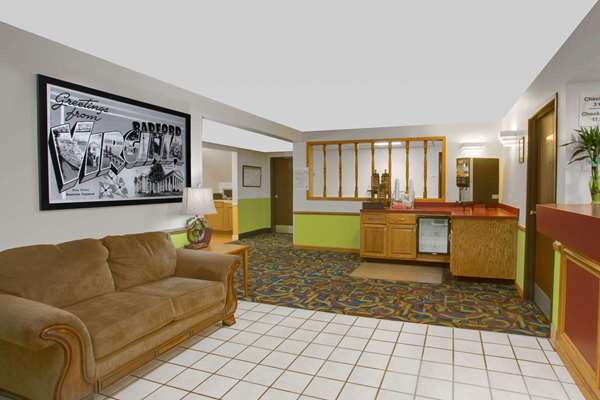  - Super 8 Hotel Radford