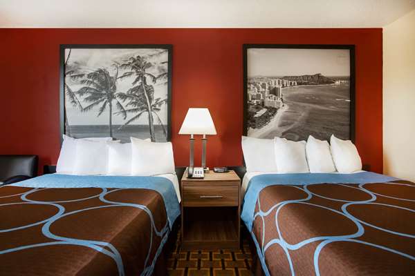  - Super 8 Hotel Chester - I-95, Exit 61B