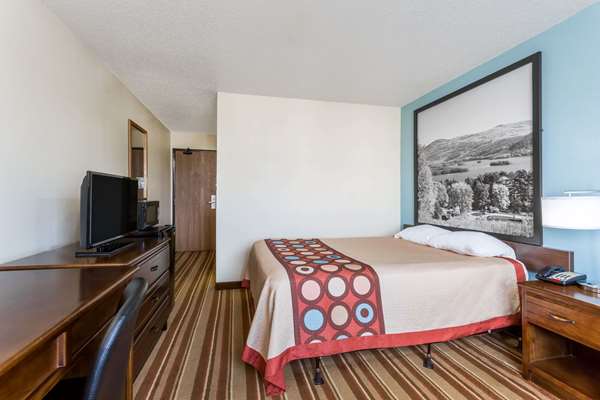  - Super 8 Hotel Danville