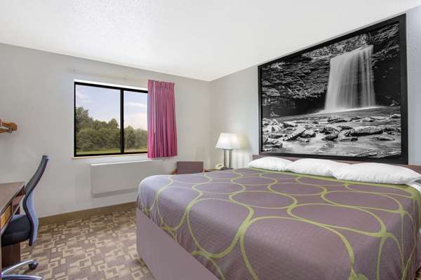  - Super 8 Hotel Appomattox