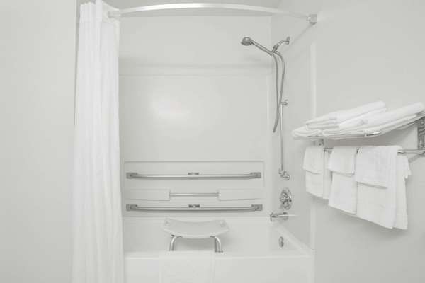  - Super 8 Hotel Appomattox