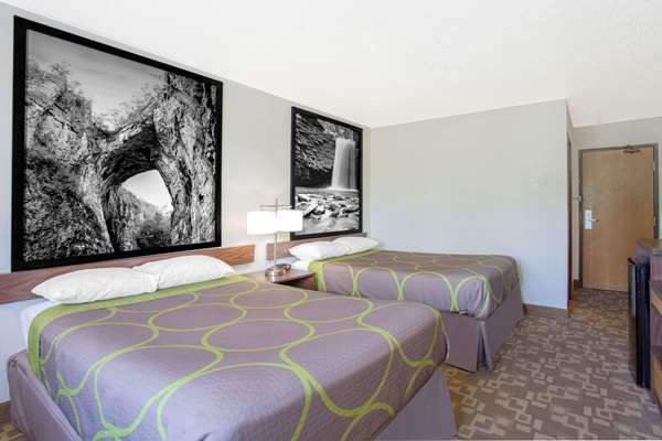  - Super 8 Hotel Appomattox