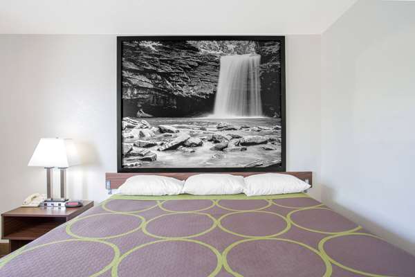  - Super 8 Hotel Appomattox