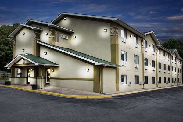 Exterior view - Super 8 Hotel Salem - I-81, Exit 137