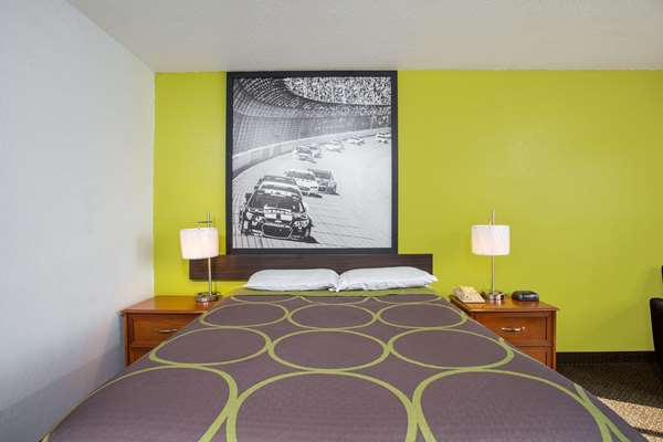  - Super 8 Hotel Franklin