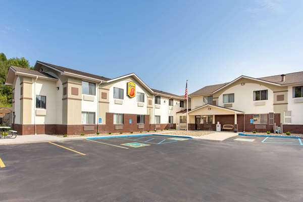 Exterior view - Super 8 Hotel Weston - I-79, Exit 99