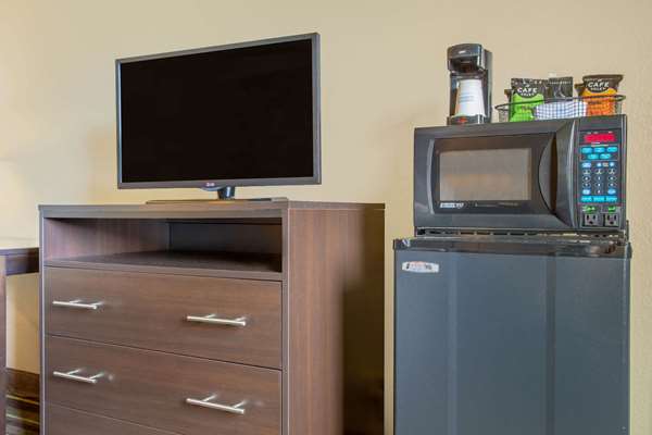  - Super 8 Hotel Weston - I-79, Exit 99