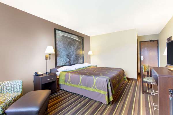  - Super 8 Hotel Weston - I-79, Exit 99