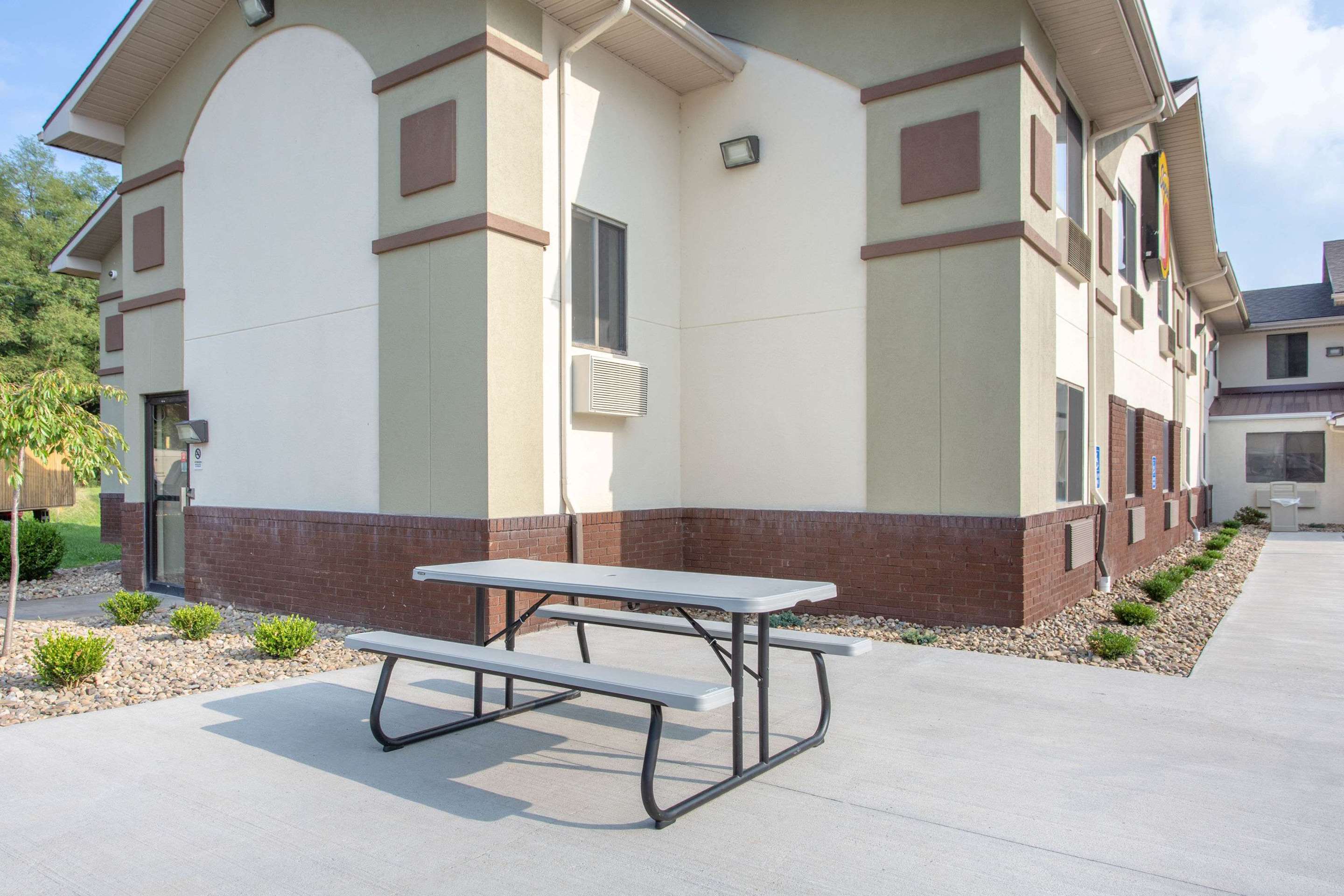 Property amenity | Super 8 by Wyndham Weston WV