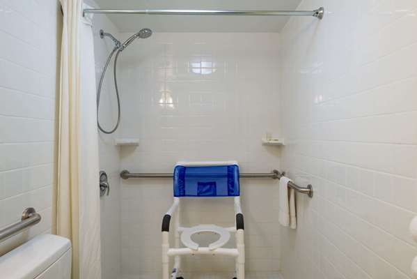  - Super 8 Motel White River Junction