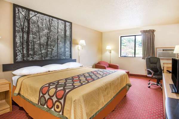  - Super 8 Hotel Lexington - I-64, Exit 55