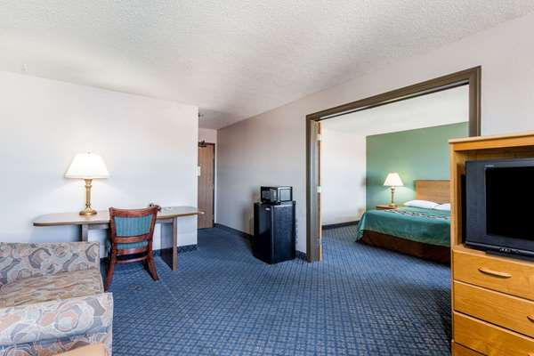 Suite - Super 8 Hotel Midlothian Turnpike Richmond