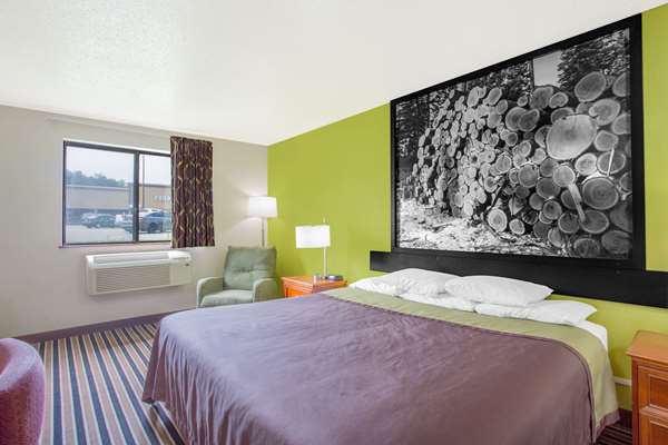  - Super 8 Hotel South Boston