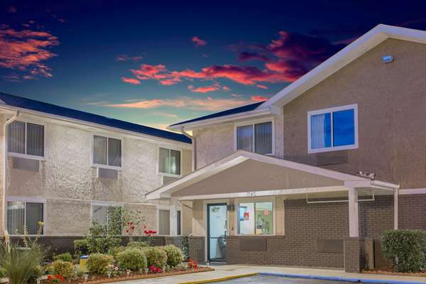 Exterior view - Super 8 Hotel South Boston