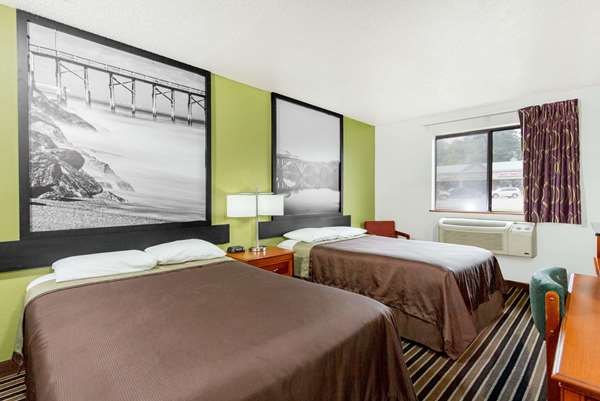  - Super 8 Hotel South Boston