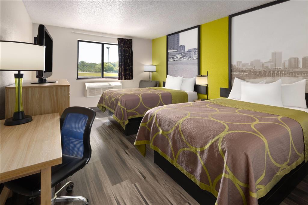SUPER 8 SOUTH BOSTON VA-guestroom-Guest Room,On-Site.jpg