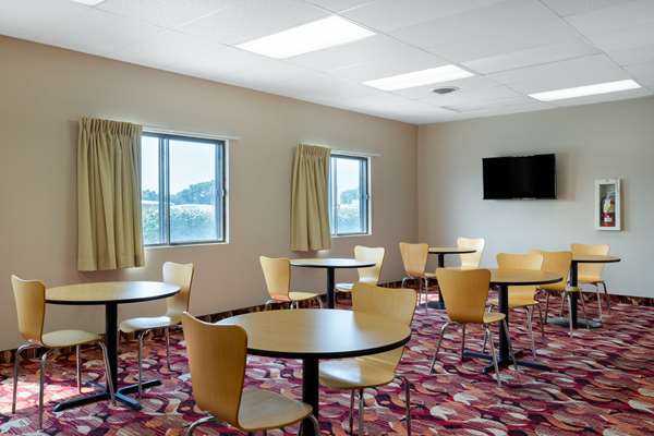 Restaurant - Super 8 Hotel O'Neill