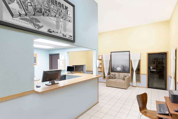  - Super 8 Hotel Norfolk