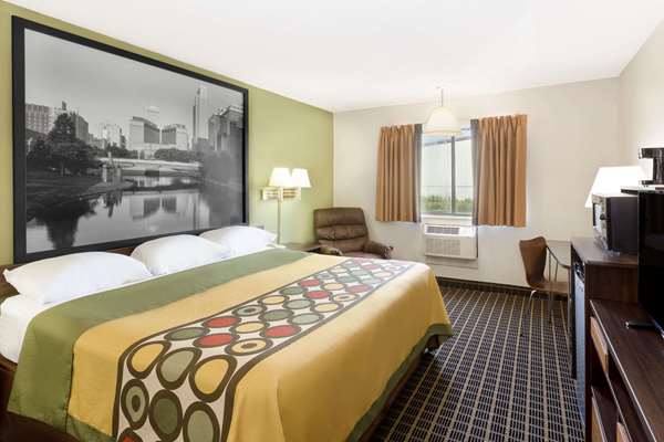  - Super 8 Hotel Norfolk