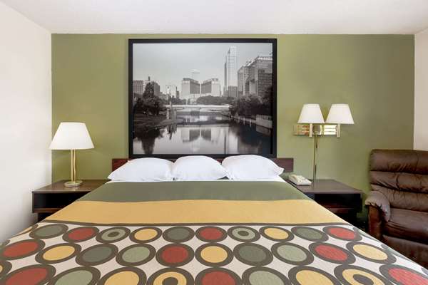  - Super 8 Hotel Norfolk