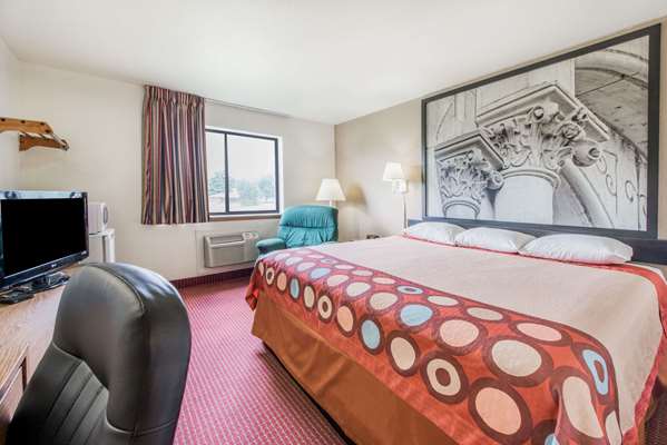  - Super 8 Hotel Elizabethtown - I-65, Exit 94