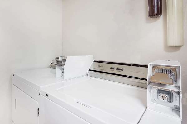 Amenities - Super 8 Motel Livingston - I-90, Exit 333