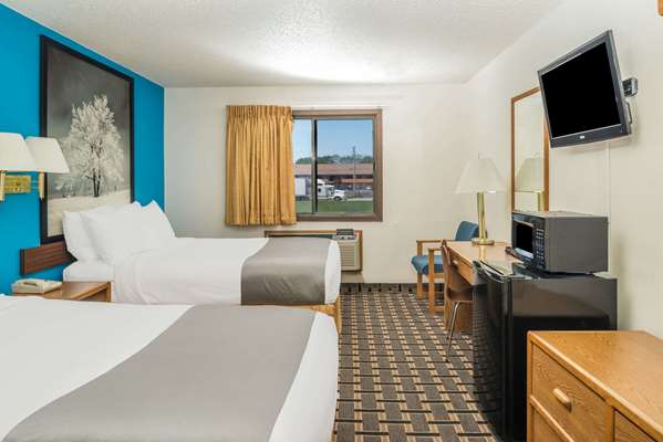  - Super 8 Hotel West Lincoln