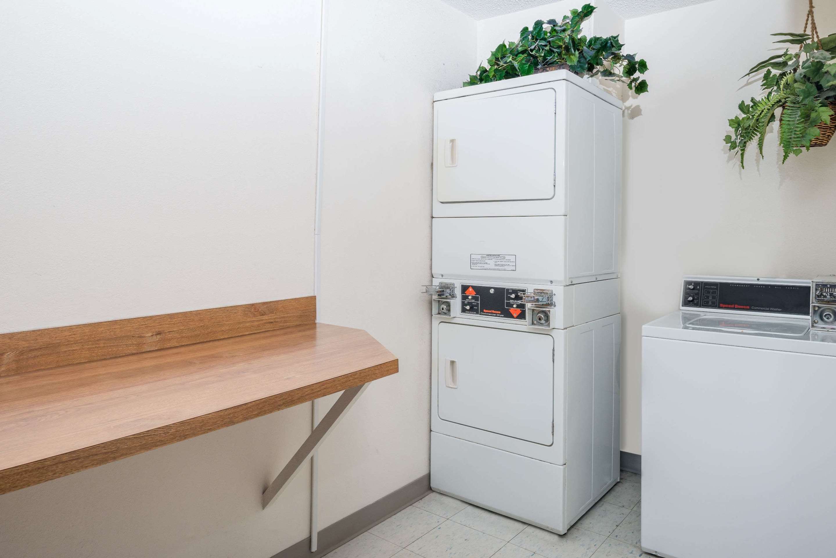 Laundry | Super 8 by Wyndham Lincoln West