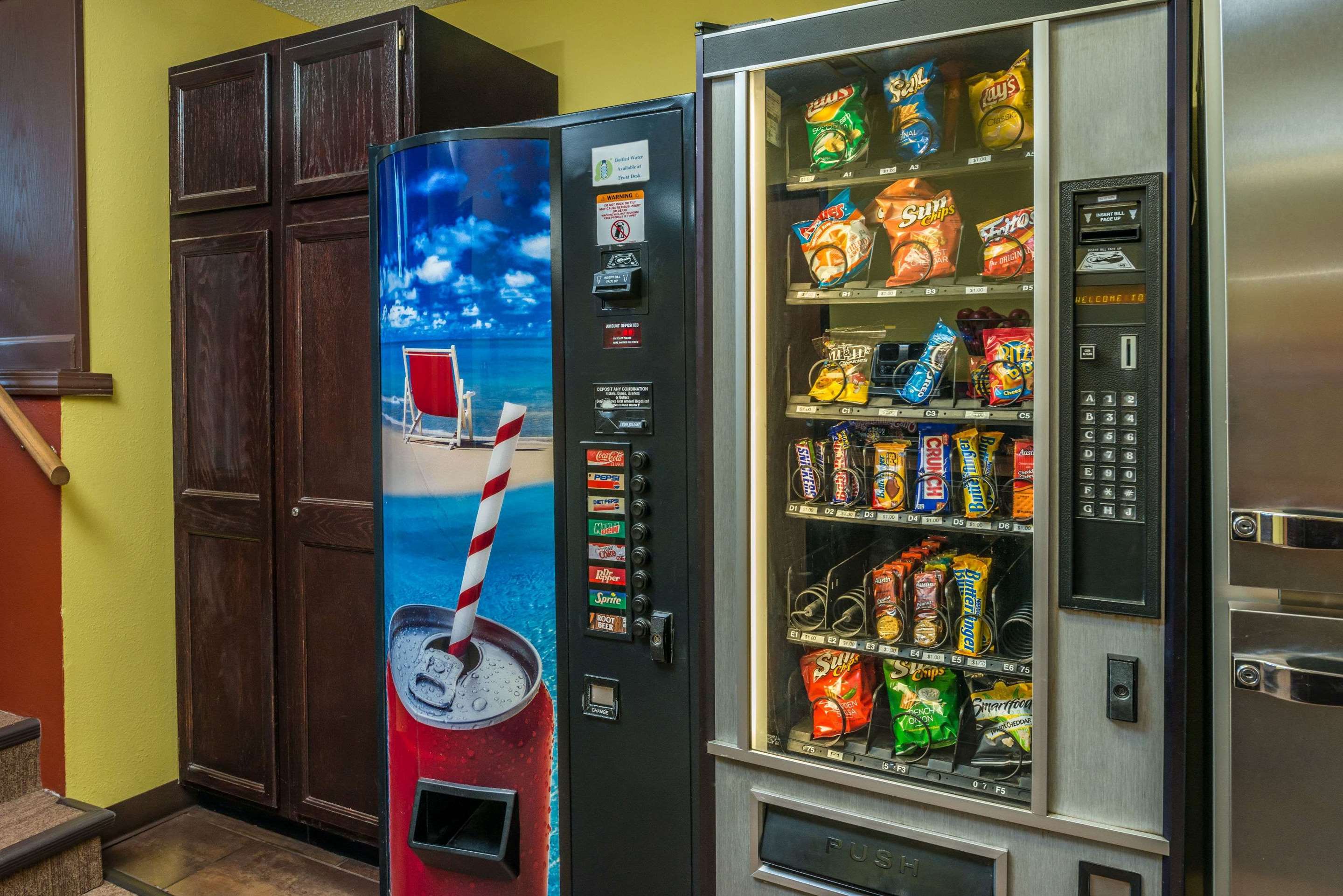 Property amenity | Super 8 by Wyndham Lincoln West